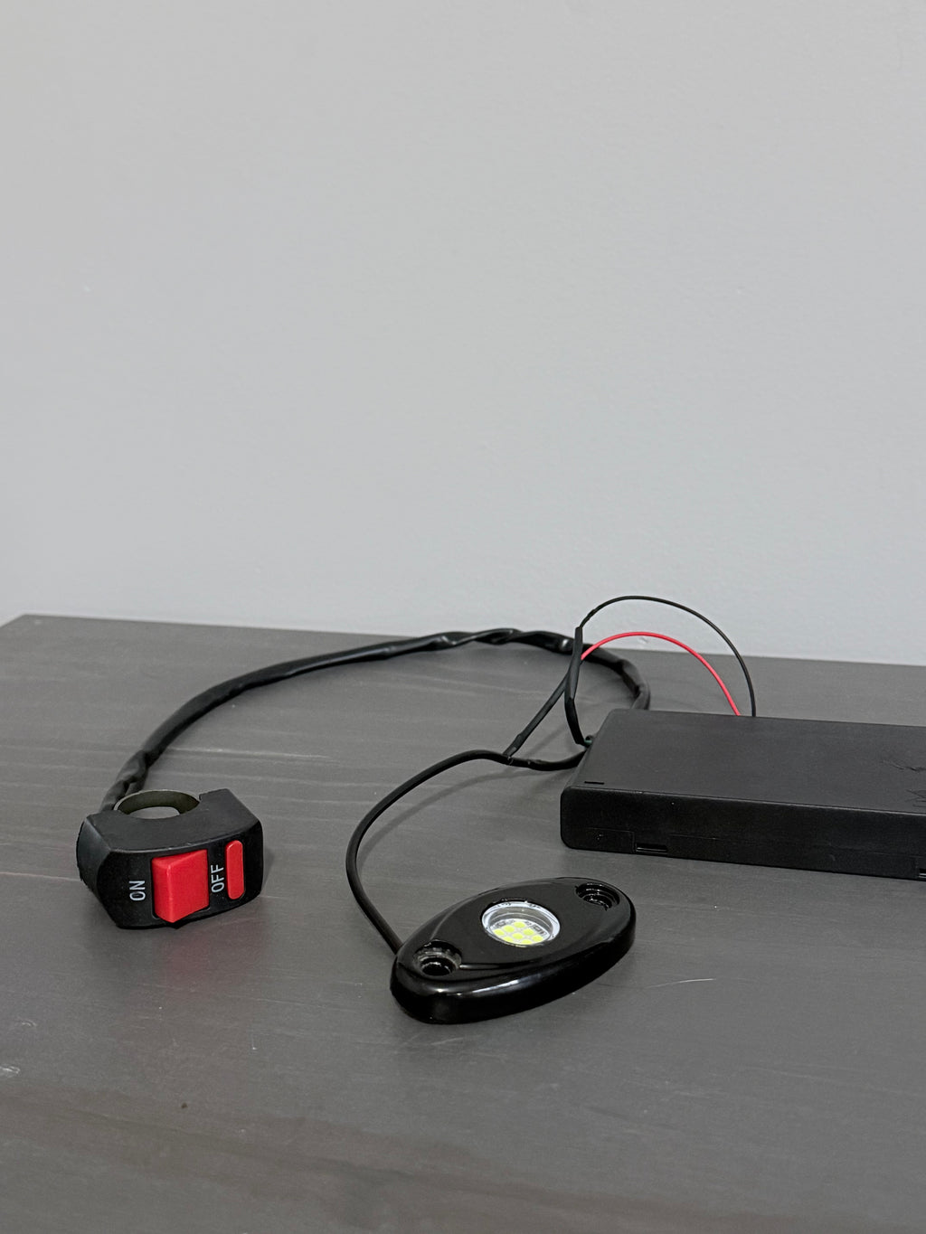 Battery Powered LED Rock Light with On/Off Switch